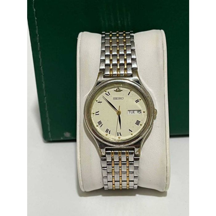 Seiko V733-6B20 Two-Tone Day-Date Quartz Watch
