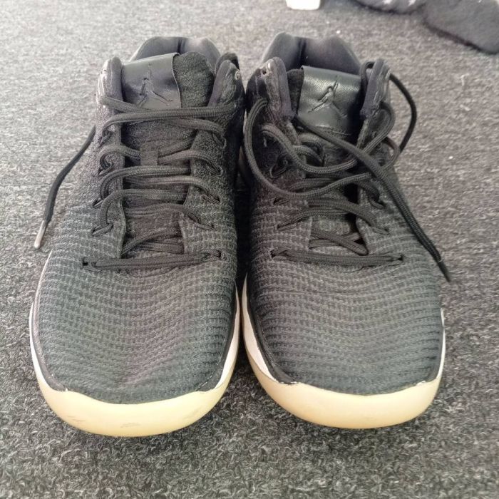 Jordan B. Fly Black White