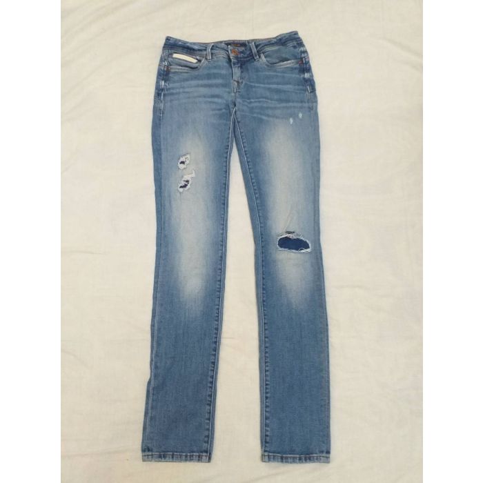 Women's Distressed Skinny Jeans