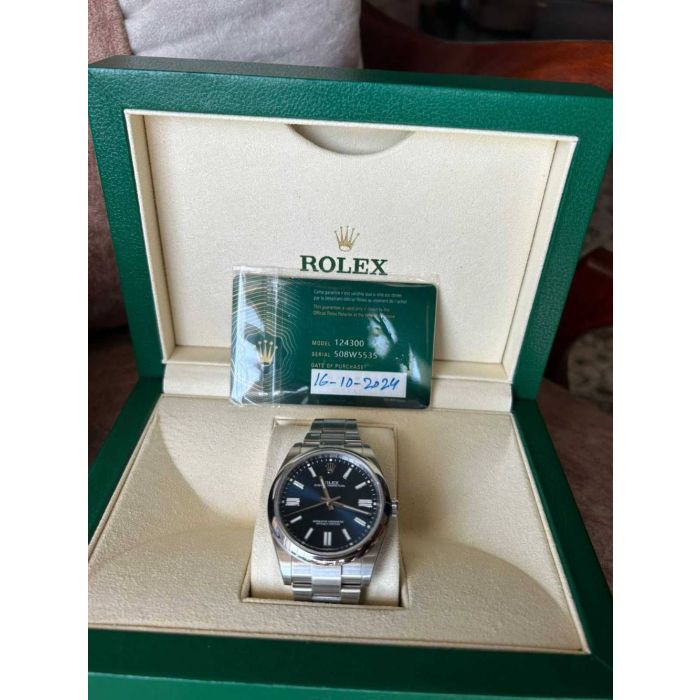 Rolex Oyster Perpetual 41 new with box and paper