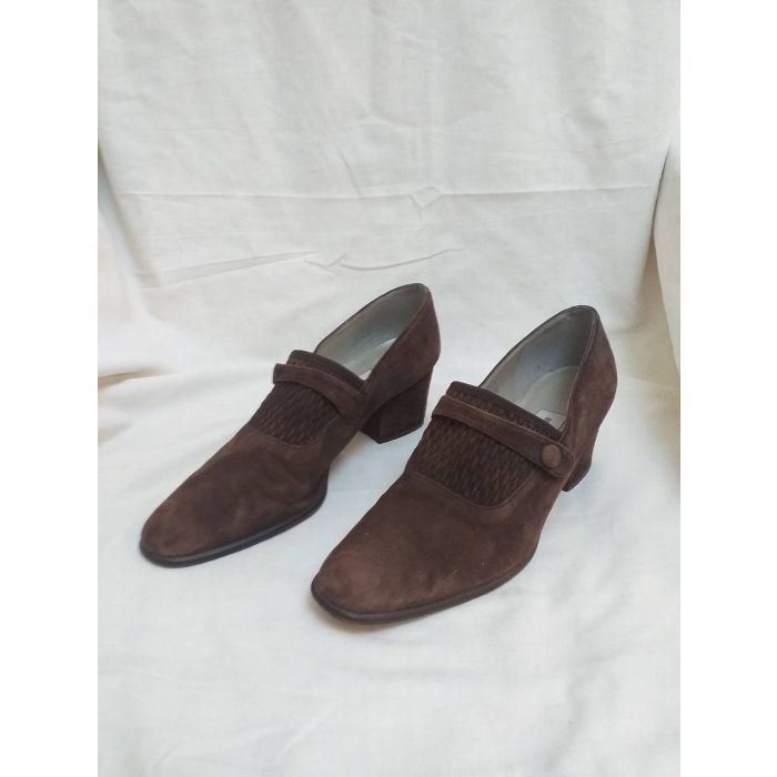 Women's Suede Mary Jane Pumps
