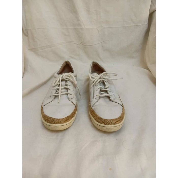 Clarks White Leather Casual Sneakers