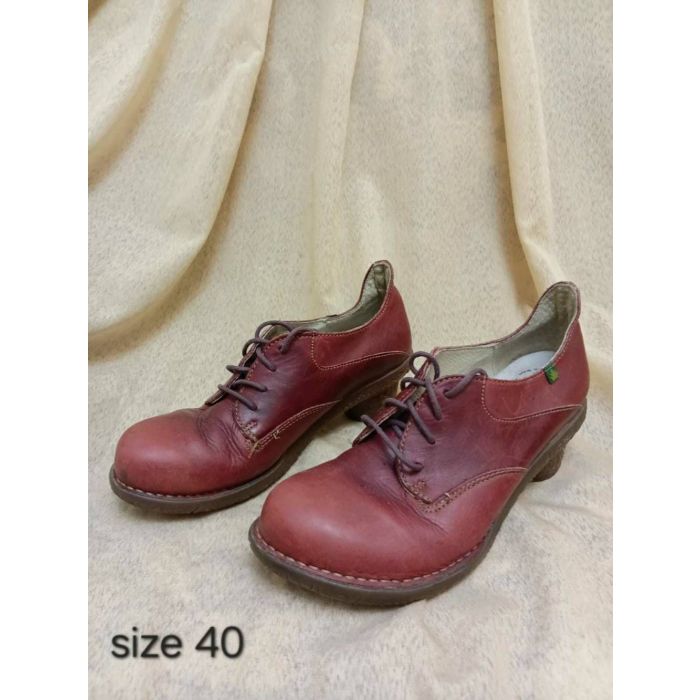 El Naturalista Women's Leather Lace-up Shoes