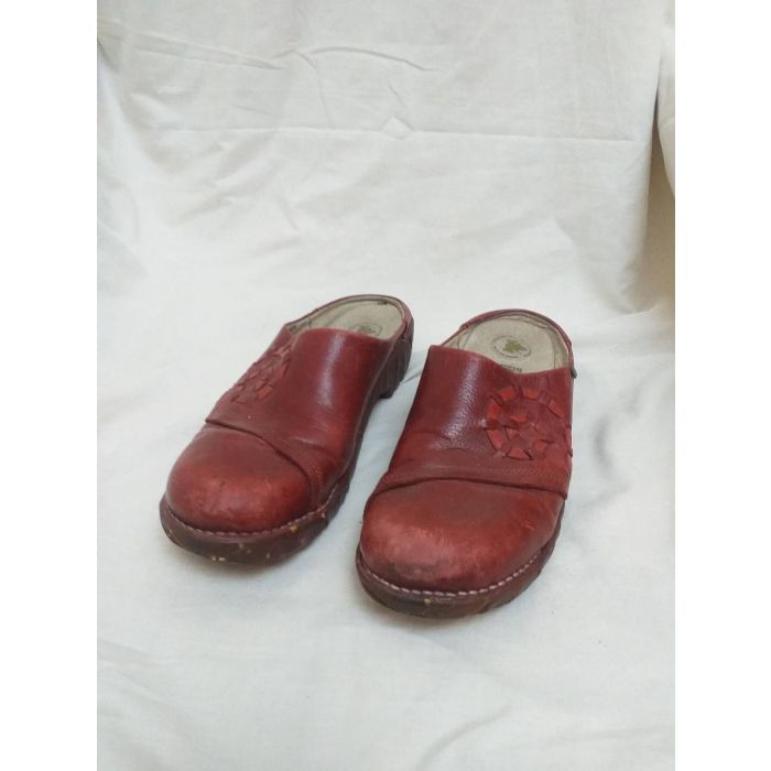 El Naturalista Red Leather Slip-On Mules/Clogs