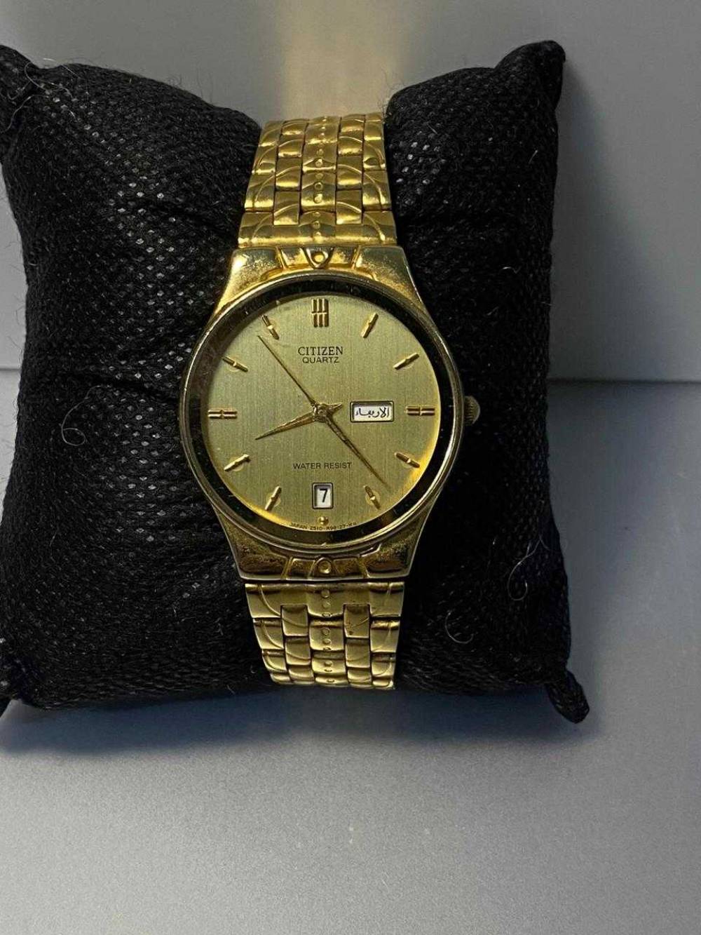 Citizen Quartz Day-Date Gold Tone Watch