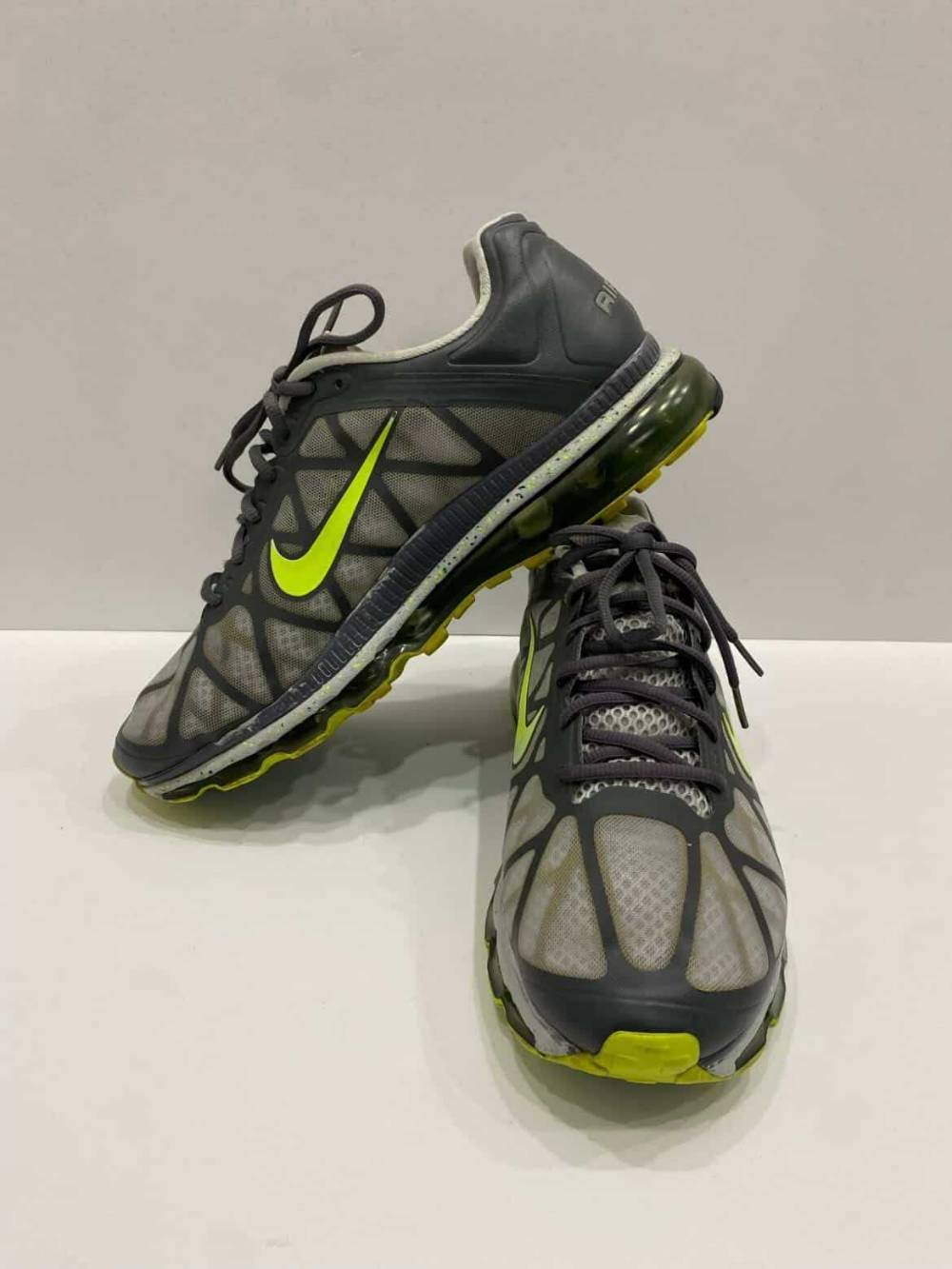 Nike Air Max 2011 Dark Grey Volt (GS)