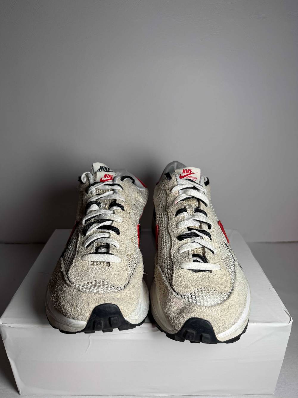 Nike Daybreak Type Sail University Red