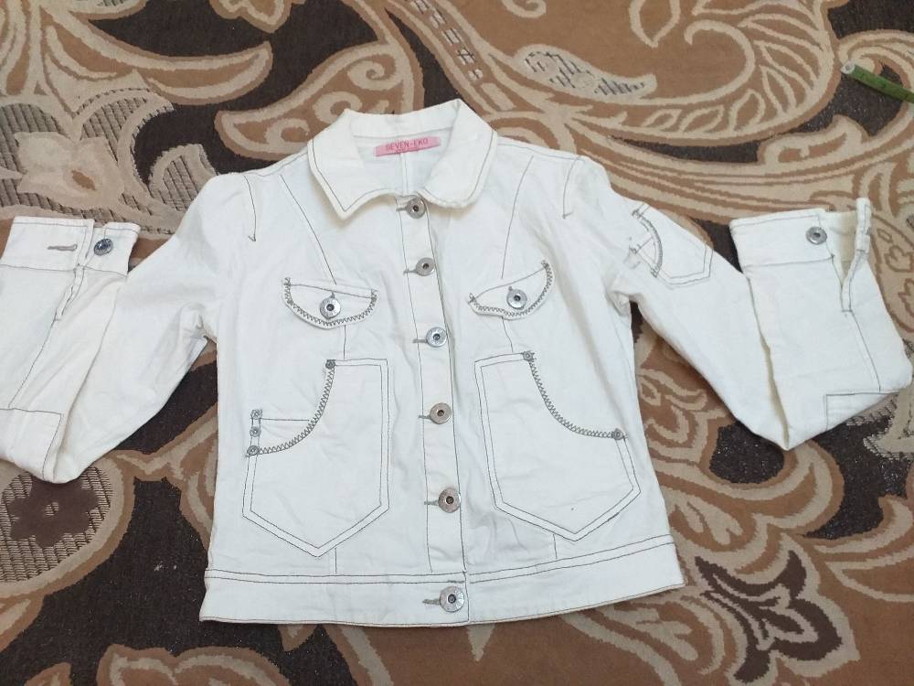 Women's White Cropped Casual Jacket