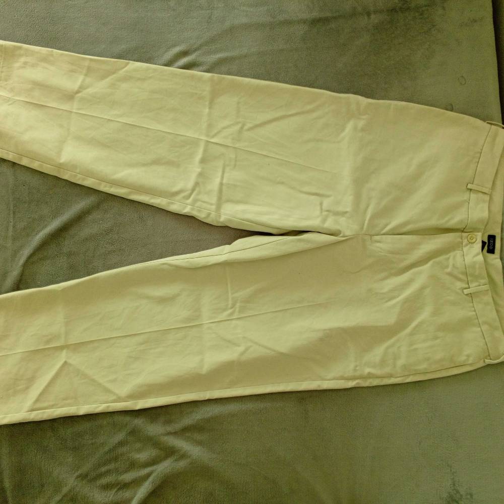Men's Classic Fit Chino Pants