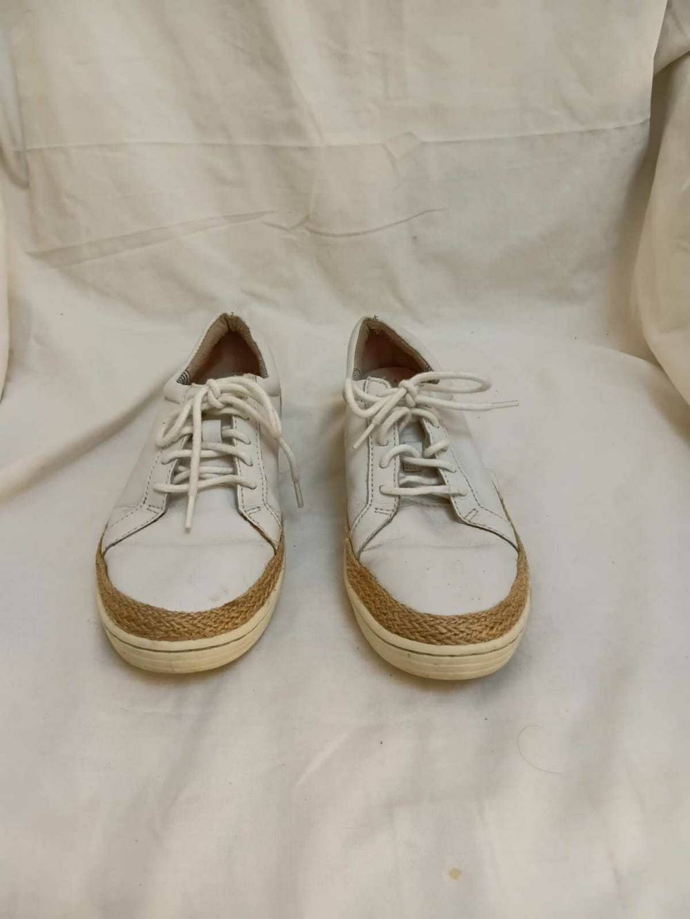 Clarks White Leather Casual Sneakers