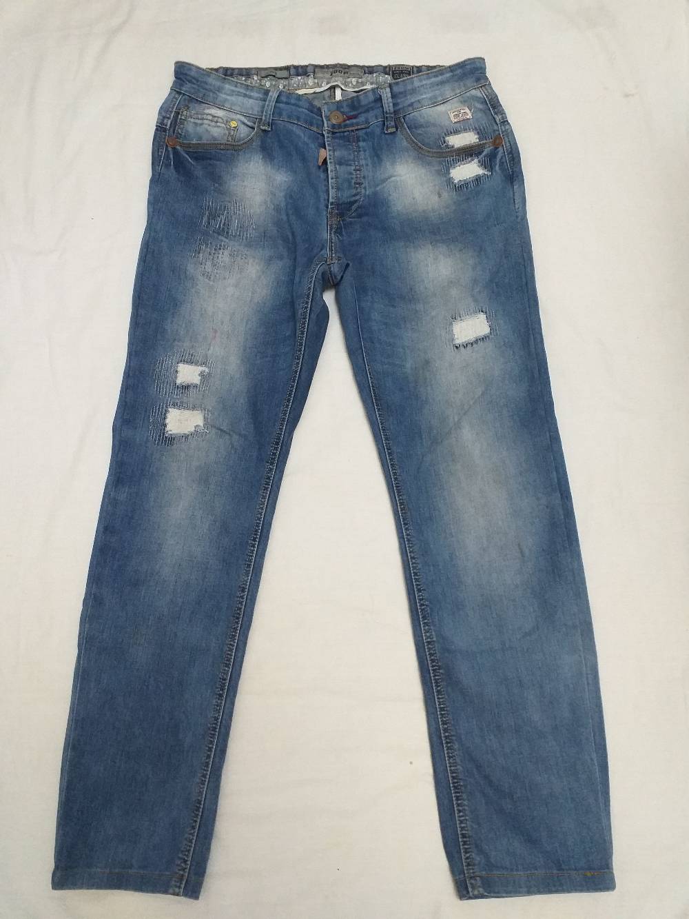 Men's Distressed Slim Fit Jeans