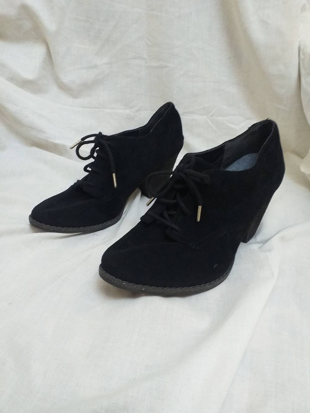Dr. Scholl's Black Suede Lace-up Block Heel Booties