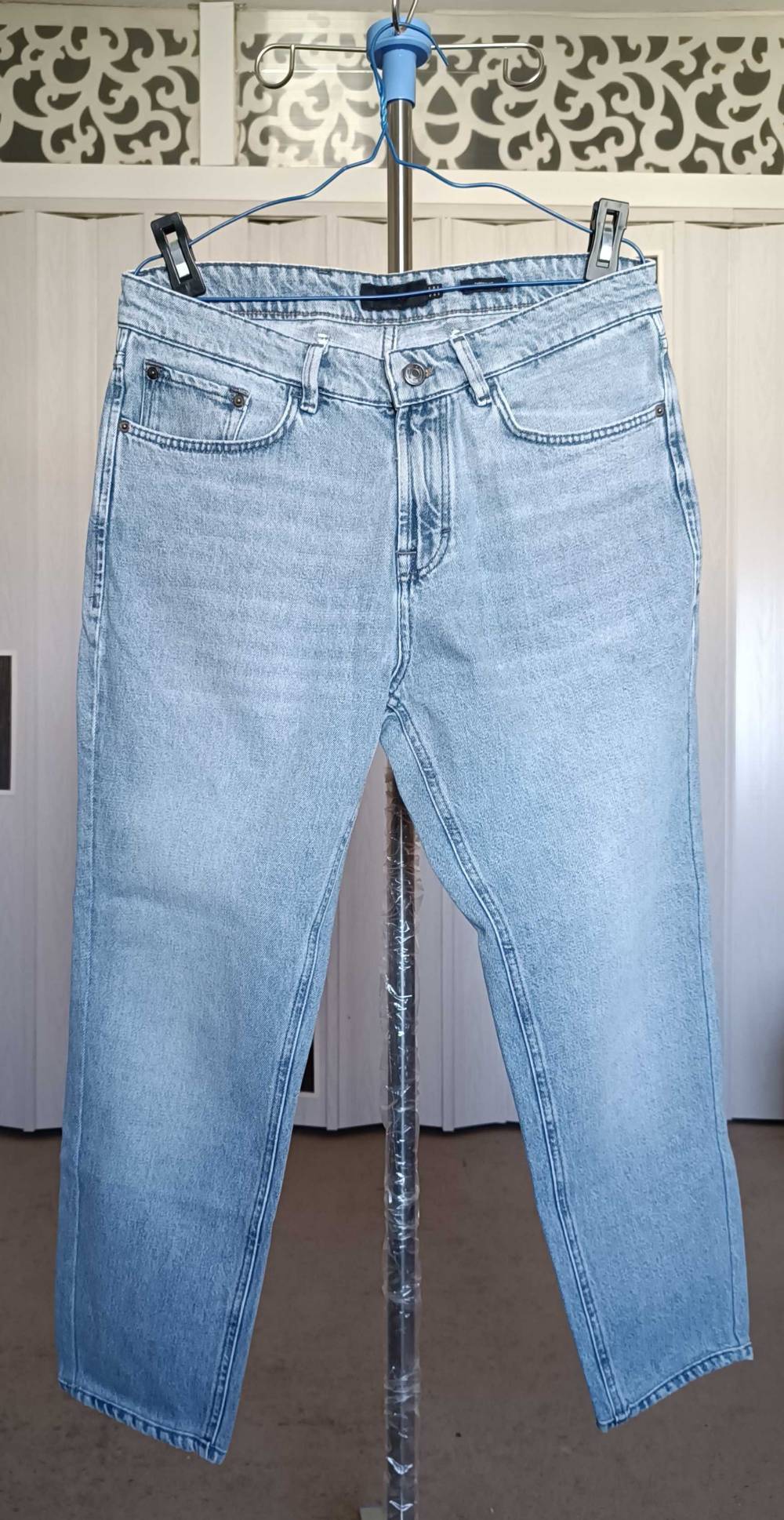 Massimo Dutti Men's Tapered Fit Light Wash Denim Jeans