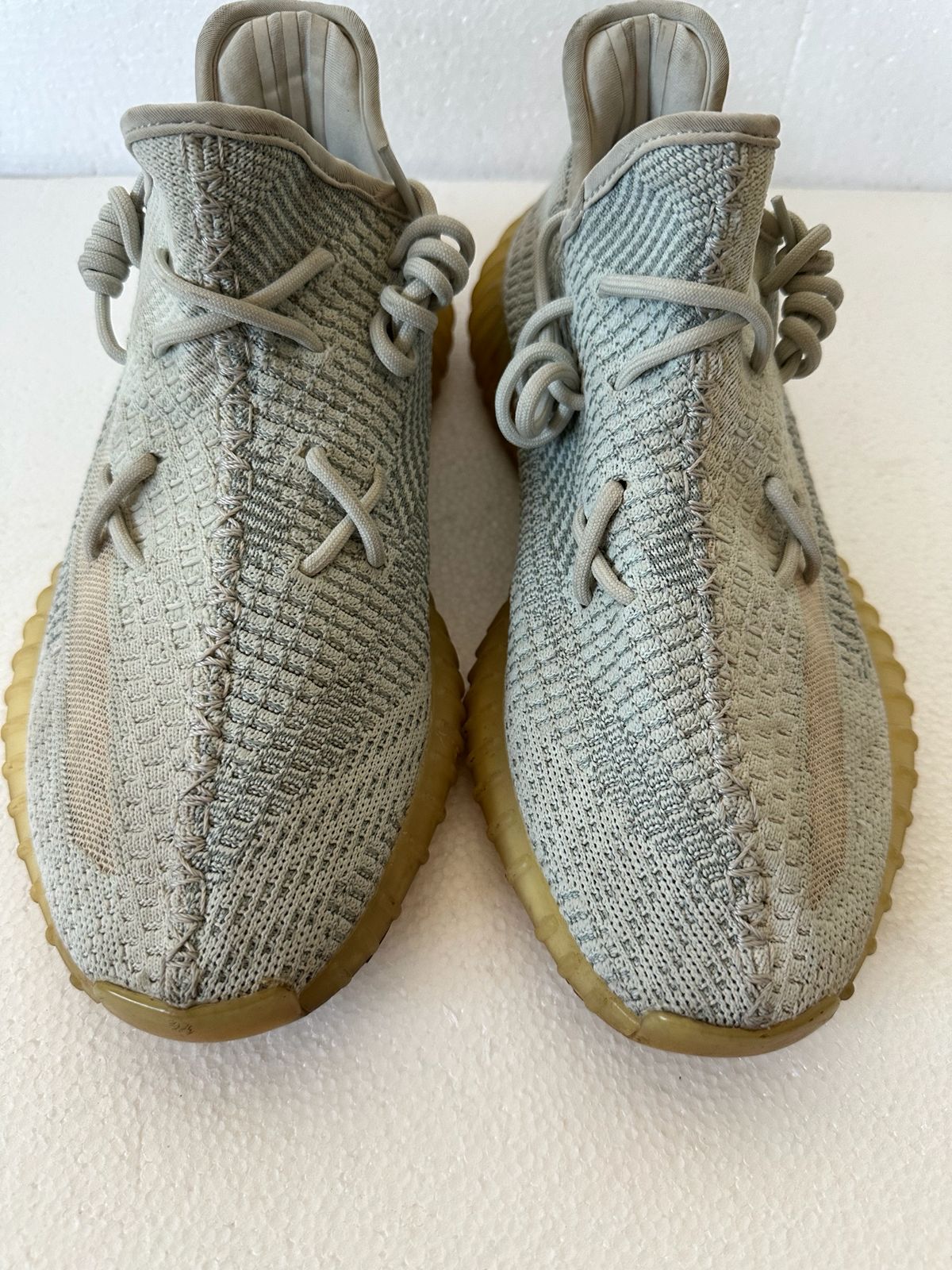 Adidas Yeezy Boost 350 V2 